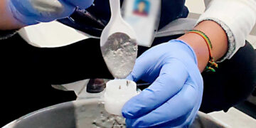 Incautan cargamento de mercurio camuflado en pintura proveniente de México