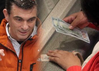 Gobierno anuncia devolución de ahorros en dólares a familias que tienen hasta $us 1.000