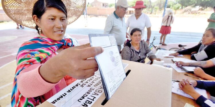 TSE publica la lista oficial de candidatos habilitados para las subnacionales
