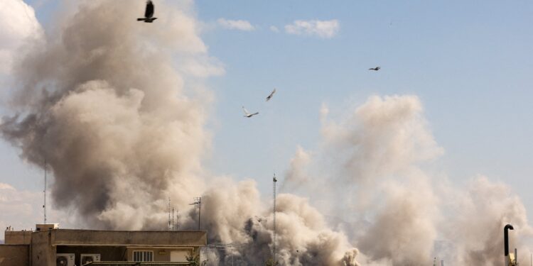 EN VIVO: Irak autorizó a milicias respaldadas por Irán a responder ataques y citó a los embajadores de EEUU y Teherán