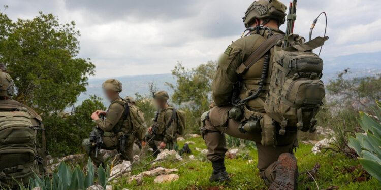 EN VIVO | Israel bombardeó una zona de Líbano utilizada por Hezbollah como depósito de armas