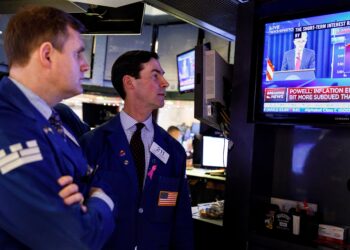 EN VIVO: Wall Street opera mixta y el petróleo supera los 100 dólares a la espera de conversaciones entre EEUU e Irán