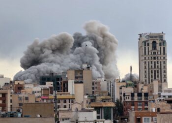 EN VIVO: El Ejército de Israel anunció una nueva ola “extensa” de ataques contra objetivos clave del régimen iraní