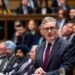 El primer ministro Keir Starmer evitó una investigación parlamentaria por el caso Mandelson-Epstein