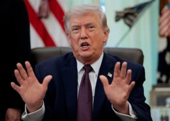 EN VIVO | Trump dijo que “con un poco más de tiempo” EEUU podría reabrir Ormuz con facilidad y hacer una fortuna con el petróleo