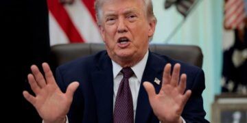 EN VIVO | Trump dijo que “con un poco más de tiempo” EEUU podría reabrir Ormuz con facilidad y hacer una fortuna con el petróleo