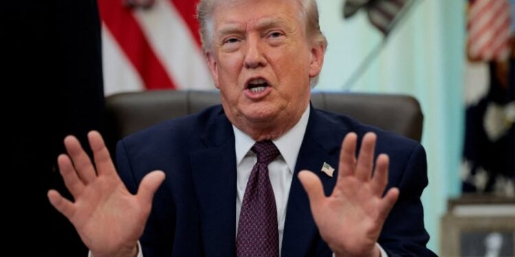 EN VIVO | Trump dijo que “con un poco más de tiempo” EEUU podría reabrir Ormuz con facilidad y hacer una fortuna con el petróleo