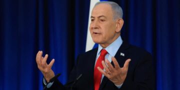 EN VIVO | Netanyahu afirmó que Israel bombardeó instalaciones petroquímicas de Irán