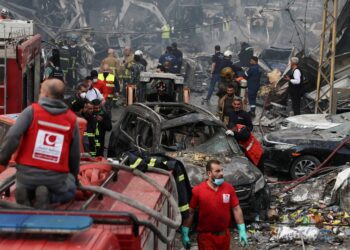 Israel cuestionó la viabilidad del alto el fuego e Irán amenazó con romper la tregua si continúan los ataques sobre el Líbano