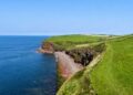 Cómo es el sendero de 4.000 kilómetros que recorre la costa de Inglaterra y es el más largo del mundo
