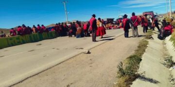 Bloqueos: dos fallecidos y seis pacientes en riesgo por falta de atención médica oportuna