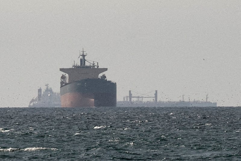 Qué se negocia entre Estados Unidos e Irán: uranio, sanciones y el futuro del estrecho de Ormuz