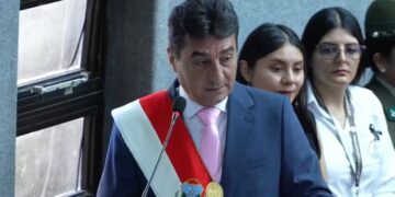 Torres asume segundo mandato como alcalde de Tarija
