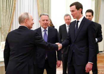 El Kremlin cree que los mediadores estadounidenses viajarán pronto a Moscú mientras la tregua en Ucrania se desmorona