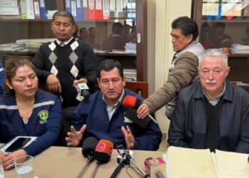 Inicia plan para reducir las aguas servidas en la quebrada El Monte