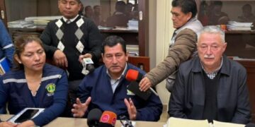 Inicia plan para reducir las aguas servidas en la quebrada El Monte