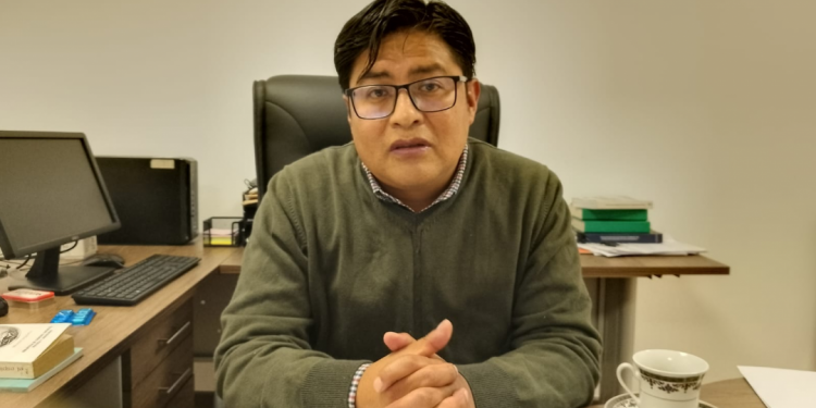 Presentan iniciativa para frenar práctica de bloqueos en Bolivia