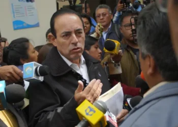 Alcalde Dockweiler responde a “LaPaz Limpia” y anuncia plan de contingencia