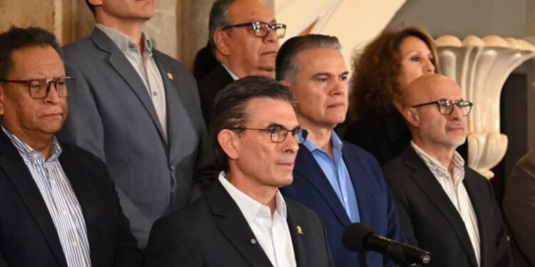 Presidente Rodrigo Paz dicta Estado de Excepción nacional tras 50 días de bloqueos y denuncia un intento de golpe “narcoterrorista”