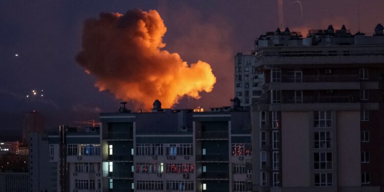 Rusia lanzó un nuevo ataque masivo con 656 drones y 73 misiles contra Ucrania: al menos 11 muertos y decenas de heridos