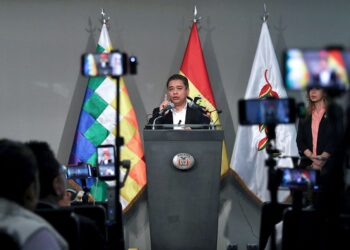 Gobierno invita a dialogar a la COB sobre sus demandas para «pacificar» el país