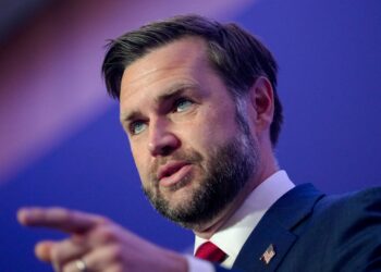 JD Vance advirtió al régimen iraní que su violencia  será respondida por EEUU tras la última escalada en Medio Oriente