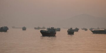 El tráfico marítimo disminuye en el Golfo Pérsico a medida que se intensifican las tensiones entre Estados Unidos e Irán