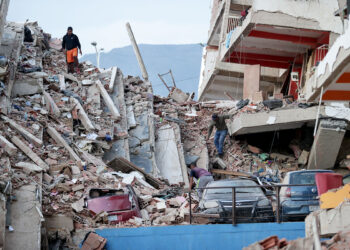 Tras 24 horas de los terremotos en Venezuela: al menos 235 muertos y 4.300 heridos