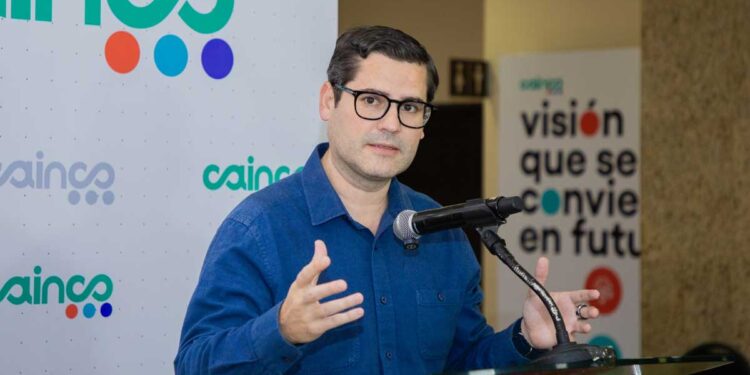Presidente de la CAINCO, Jean Pierre Antelo urge reformas para superar crisis económica
