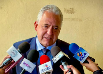 Laredo advierte que implementación del 50–50 será prolongada