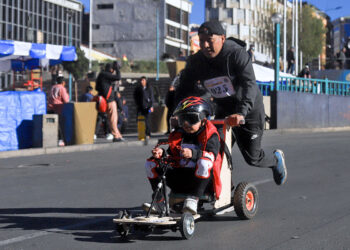 La Carrera de Cochecitos sin Motor, una tradición familiar que cumple 25 años en La Paz