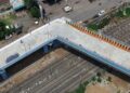 Restituyeron a los ingenieros responsables de un puente en India con una insólita curva mientras la obra sigue inhabilitada
