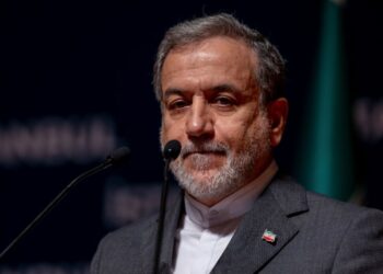 El régimen iraní amenazó con una respuesta “decisiva” contra Estados Unidos tras los bombardeos en el estrecho de Ormuz