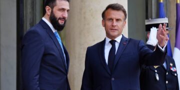 Macron viajará a Siria para reunirse con Al Sharaa: será el primer mandatario de la UE en visitar el país desde la caída de Al Assad