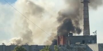 Ucrania volvió a bombardear la refinería rusa de Ufa, situada a más de 1.300 kilómetros de la frontera