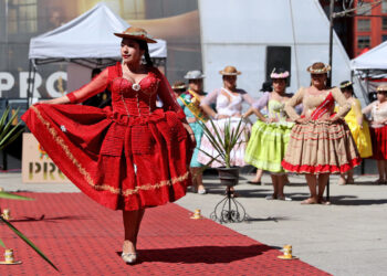La ‘Pasarela Paceña Andina’, un escaparate para la moda y la reactivación económica de La Paz