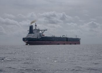 La Unión Europea extendió el tope al precio del petróleo ruso mientras busca un acuerdo sobre las sanciones