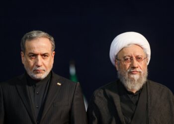 En medio de los ataques cruzados con EEUU, el régimen de Irán dijo que los esfuerzos para alcanzar la paz quedaron “sin efecto”