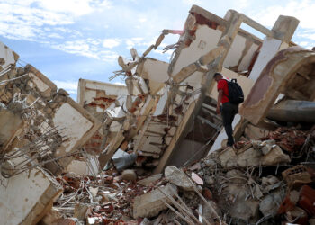 Venezuela planea reconstrucción tras los terremotos que causaron al menos 2.595 muertes