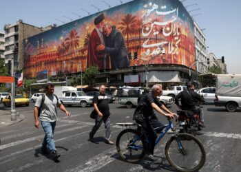 Guerra en Medio Oriente EN VIVO | Irán y Kuwait pidieron a la población reducir el consumo eléctrico en medio de los bombardeos