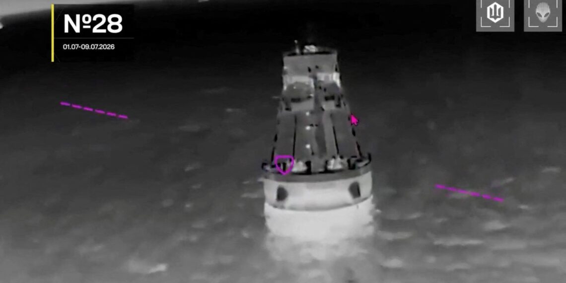 Las Fuerzas de Defensa ucranianas atacaron otros diez petroleros de la flota fantasma rusa en el mar de Azov