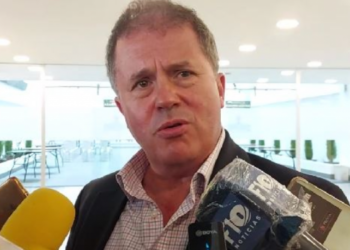 Miguel Roca afirma que omisiones en declaración jurada afectan la credibilidad del ministro Espinosa