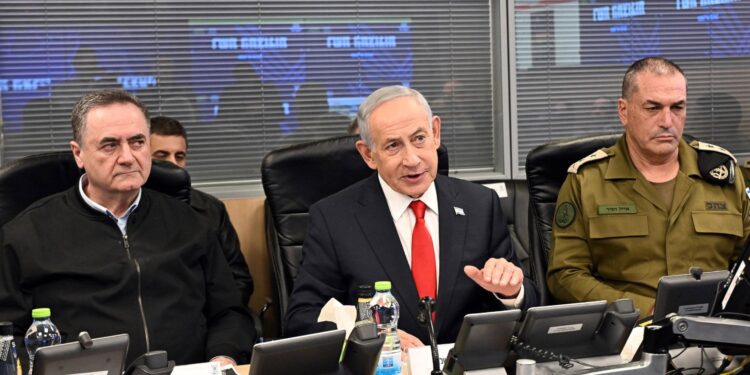 Israel advirtió a Hamas que intensificará sus operaciones en Gaza si continúan los lanzamientos de cometas hacia su territorio