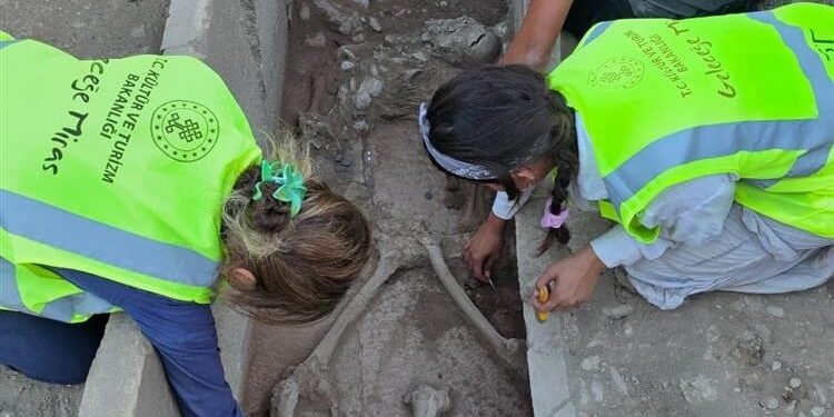 Hallaron una tumba de 2.400 años en Turquía y una pista abrió un misterio sobre un posible luchador