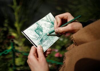 El calor récord en Francia pone en riesgo los jardines de Monet en Giverny