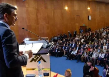 «Si su idea era una reforma constitucional, debería haberlo hecho al inicio de su gobierno», experto advierte sobre desafíos del estado de excepción y la reforma constitucional