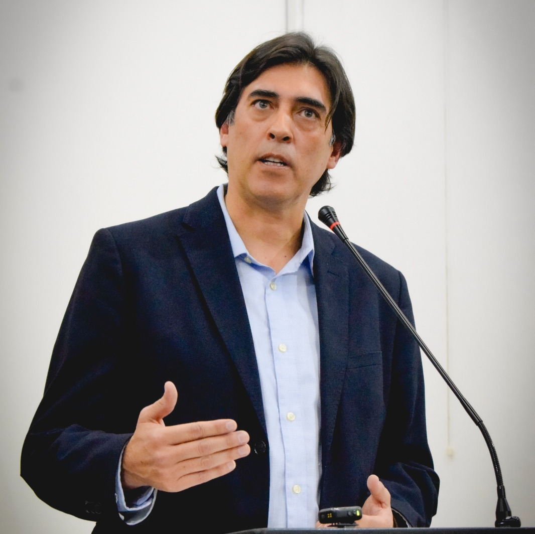 El ministro Mauricio Zamora resalta la eliminación de filas en surtidores, defiende el acuerdo con el FMI y califica la subvención como el «mayor daño» al país