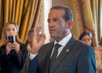«Las treinta y dos misiones que Bolivia mantiene en el exterior siguen huérfanas», especialista alerta alertan la demora en designación de embajadores bolivianos