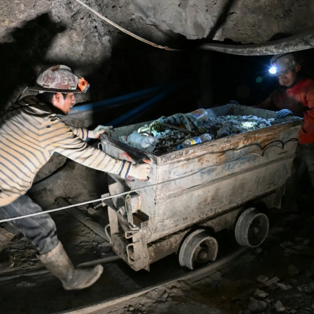 Proponen proyecto de ley para fortalecer lucha contra robo de mineral en Bolivia
