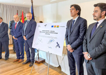 Bolivia y la UE firman acuerdo para impulsar proyecto piloto de conectividad satelital